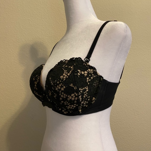 Victoria’s Secret Very Sexy Push Up Bra - Picture 6 of 7